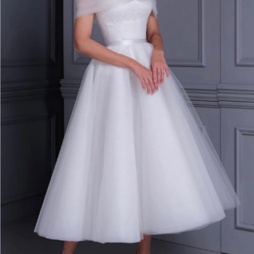 Lyhias White Wedding Dress. Brand New, no tags, got it online.